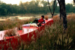 Красная скамейка на реке Тангхе, Китай