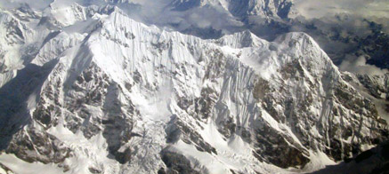 Вид Эвереста с самолета